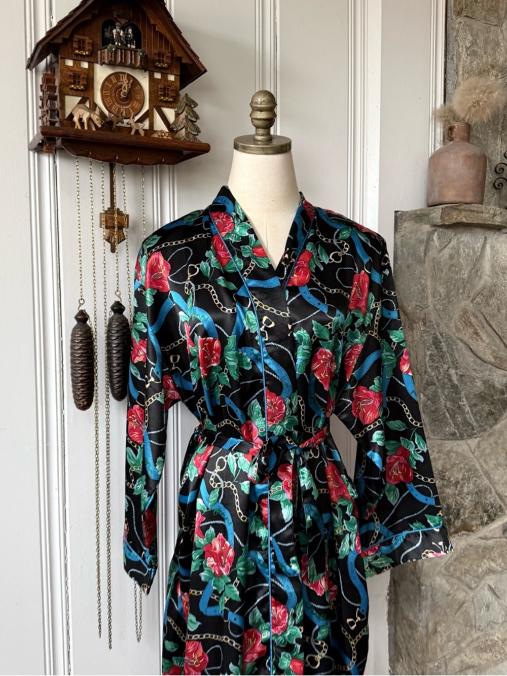 Vintage Horse-Bit and Floral Satin Black Multicolor Womens Robe - Picture 3 of 7
